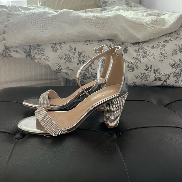 Silver rhinestone heels - Picture 4 of 5